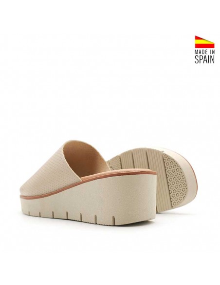 Calzado cuña mujer color beige