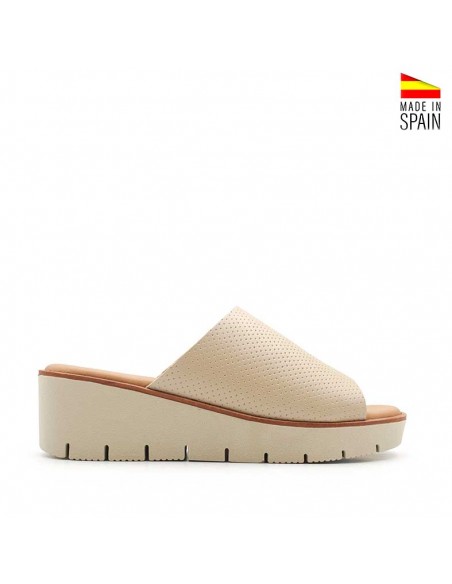 Cuñas piel clara mujer