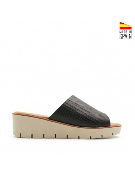 Mule negro plataforma mujer