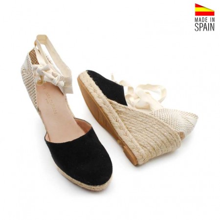 Cuñas negras de piel