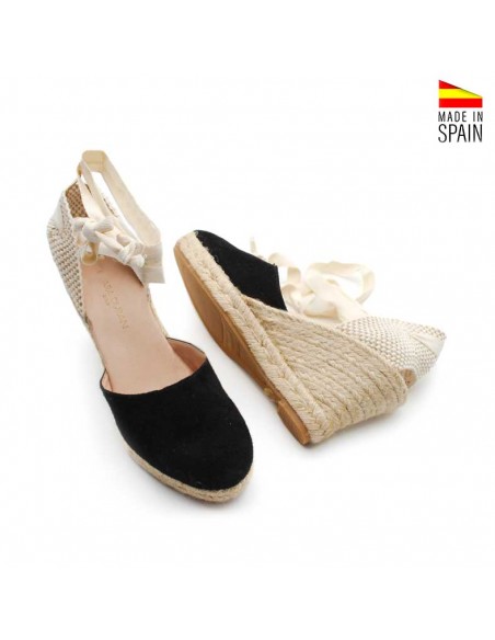 Cuñas negras de piel