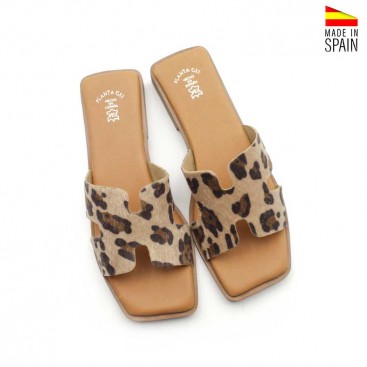 sandalias de leopardo planas