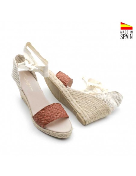 sandalia cuña rafia​