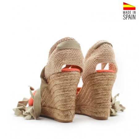 Alpargatas naranja Clara Durán