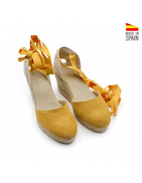 Alpargatas amarillas cuña