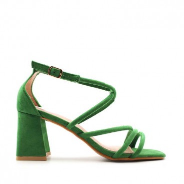 Sandalia verde tacón ancho​