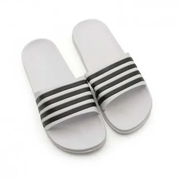 chancla hombre playa