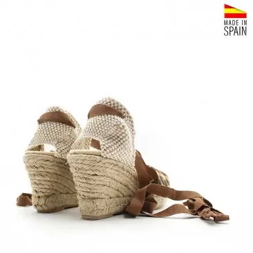 alpargatas con cuña de esparto natural