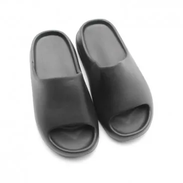 Chancla goma negra