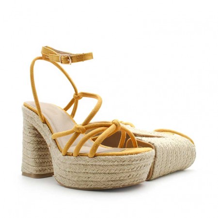 Tacones verano amarillo