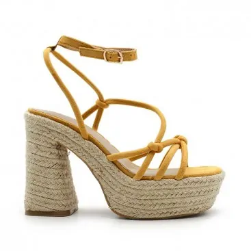 Sandalias amarillas tacón