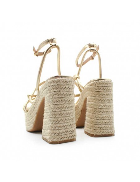 Sandalia alta dorada