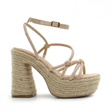 Sandalias beige tacón
