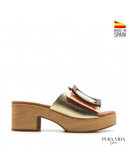 Mules oro piel