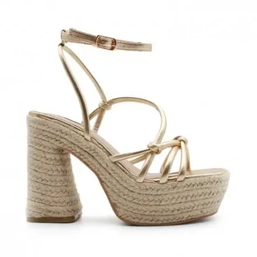 Sandalias doradas tacón