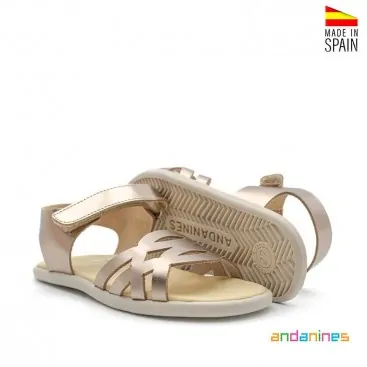 Sandalias cómodas doradas niña