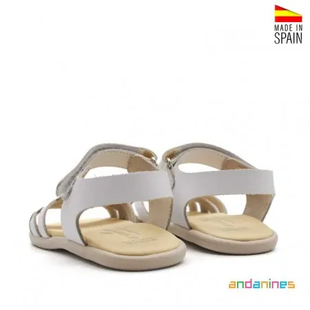 Sandalias respetuosas blancas niña