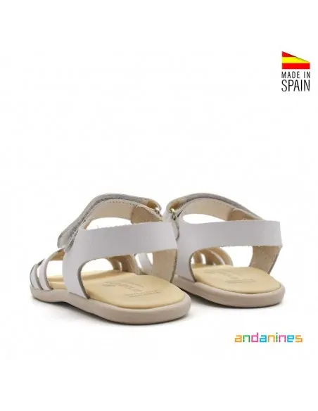 Sandalias respetuosas blancas niña