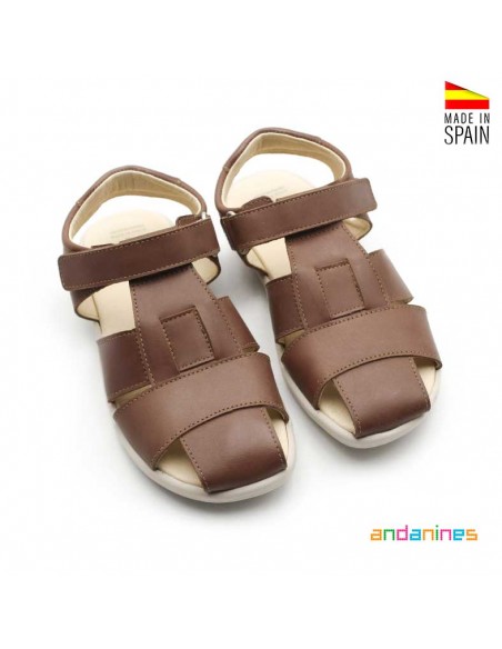 Sandalia piel marrón niño