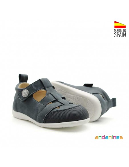 Sandalia infantil azul punta goma