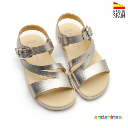 sandalias respetuosas niñas​