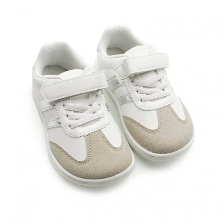 Bambas respetuosas blancas niñas