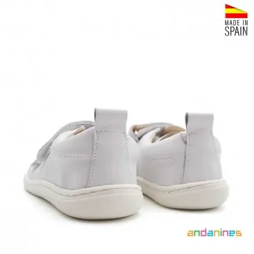 Calzado barefoot blanco infantil