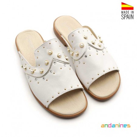 sandalia blanca destalonada niña