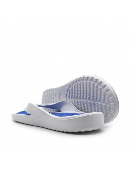 Calzado verano goma azul