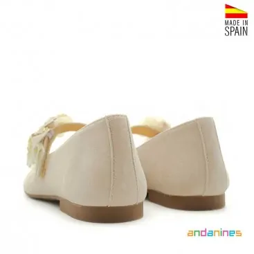 Merceditas ceremonia beige