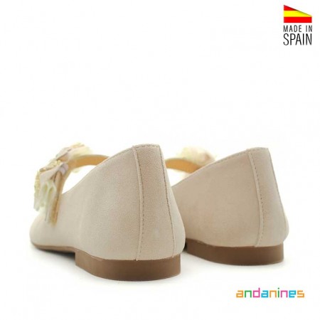 Merceditas ceremonia beige