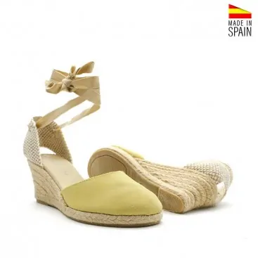 Alpargatas made in Spain