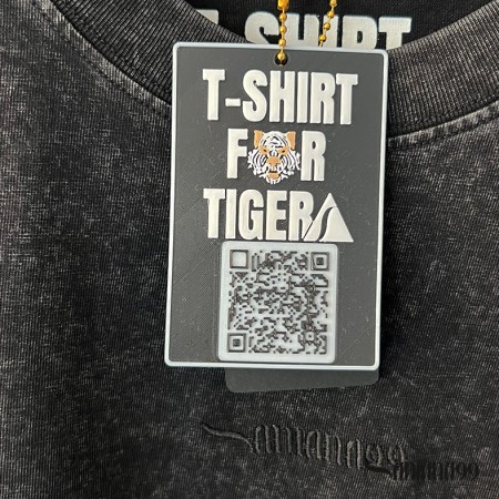 Camiseta negra delavada