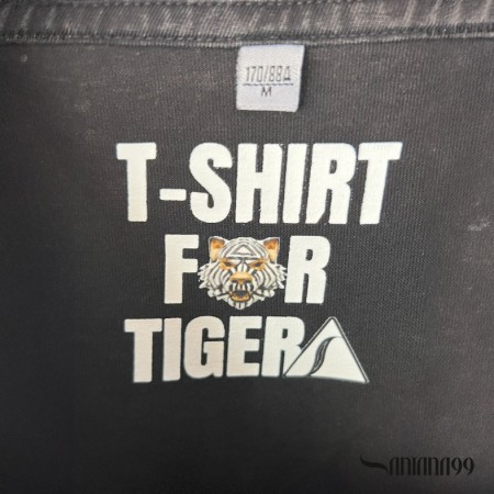 Camisetas negras streetwear