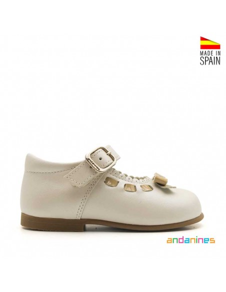 Merceditas niña piel beige