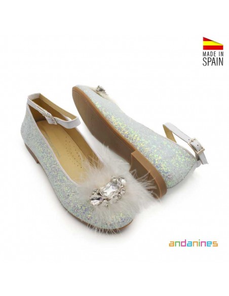 Zapatos princesa niña Andanines con acabado brillante y pulsera al tobillo