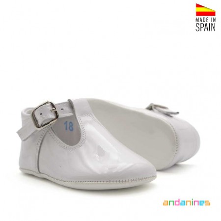 Zapatos suaves charol blanco