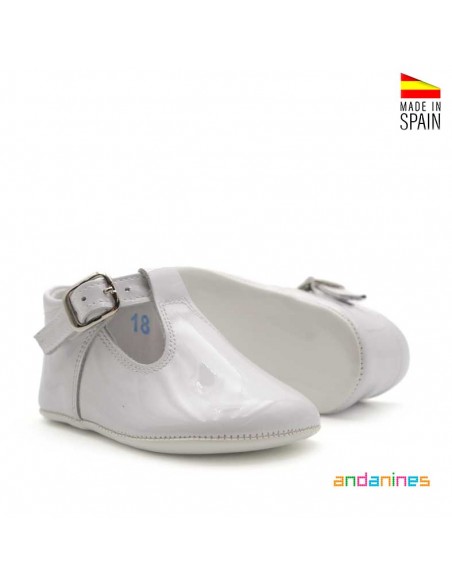 Zapatos suaves charol blanco