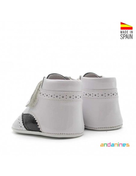 Botas elegantes bebé niño