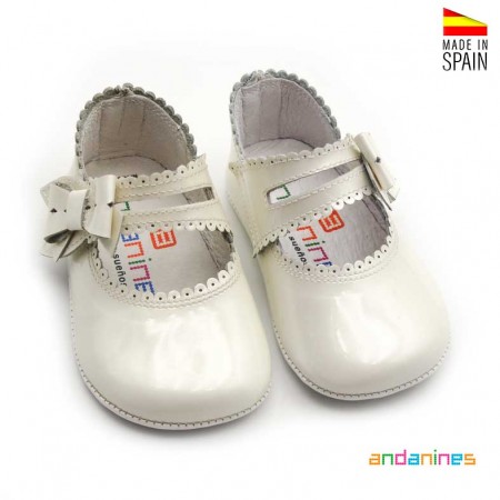 Merceditas troqueladas bebé