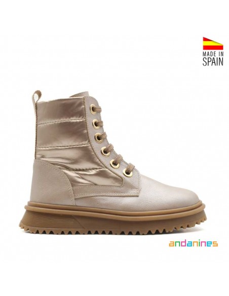 botas doradas niña