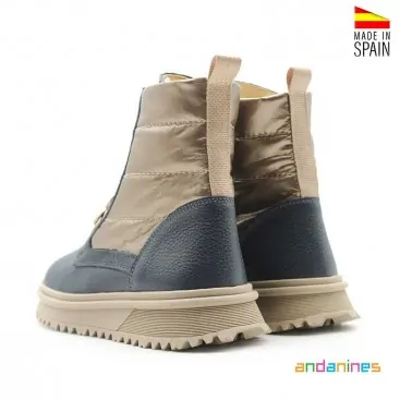 botas azules piel niña