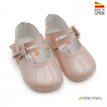 Zapatos rosa nacar bebé
