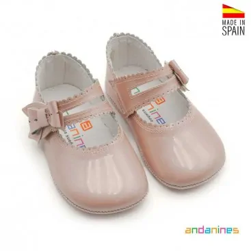 Zapatos rosa nacar bebé