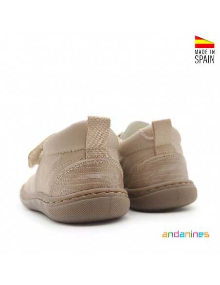 Zapatilla infantil respetuosa