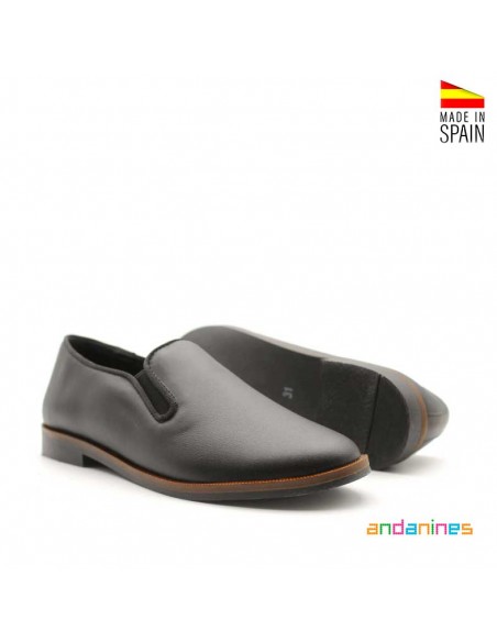 Calzado negro infantil niño