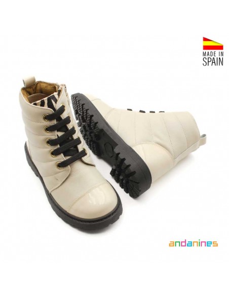 Botines Niña con Cordones