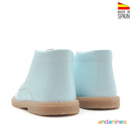 Botas niño charol