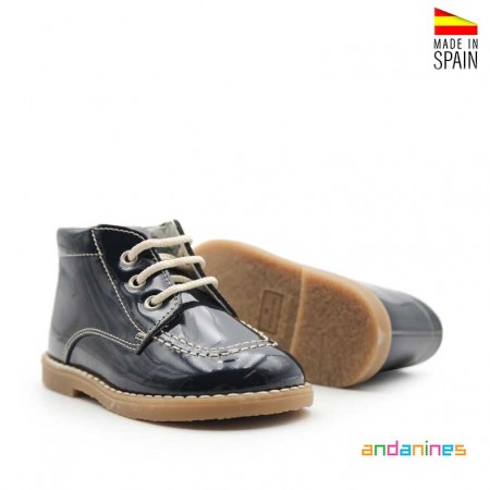 Botines charol niño