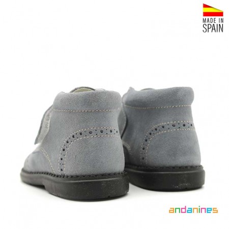 Calzado clásico niño